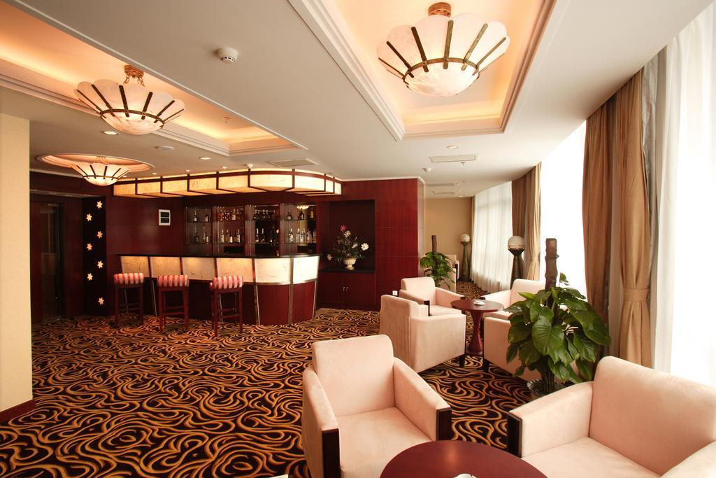Jin Rong International Hotel Шанхай Экстерьер фото